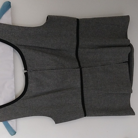 Top - Picture 4 of 4